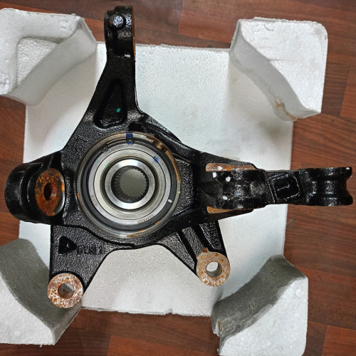 Кулак передний левый с подшипником CD569F260301-0900 Changan Uni-K