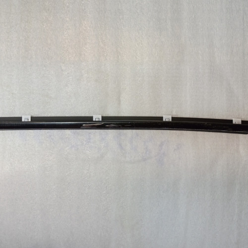 Уплотнитель внешний стекла двери задней правой CD569F270407-0900 Changan Uni-K