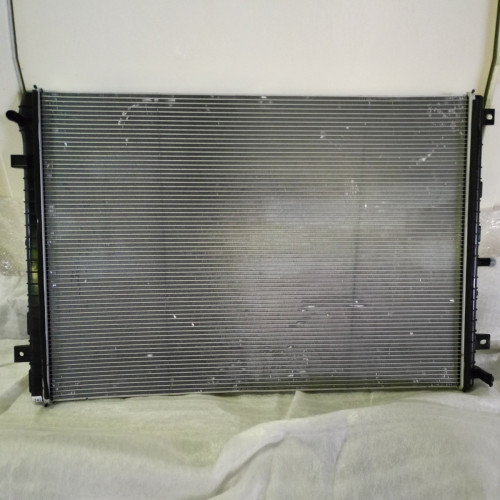 Радиатор дополнительный низкотемпературного контура CD569F280104-0200-AA Changan Uni-K