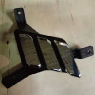 Вставка бампера передняя правая CS85 Coupe Changan S302F271301-1300