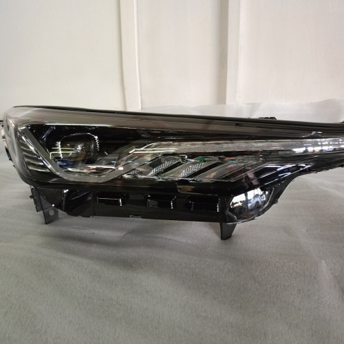 Фара головного света правая S311F280501-0400-AD Changan CS75, CS75 Plus